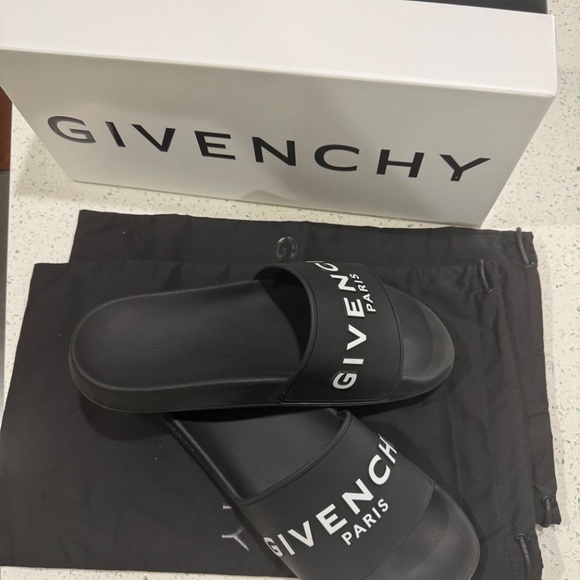 Givenchy Rubber Slides - Picture 2 of 7